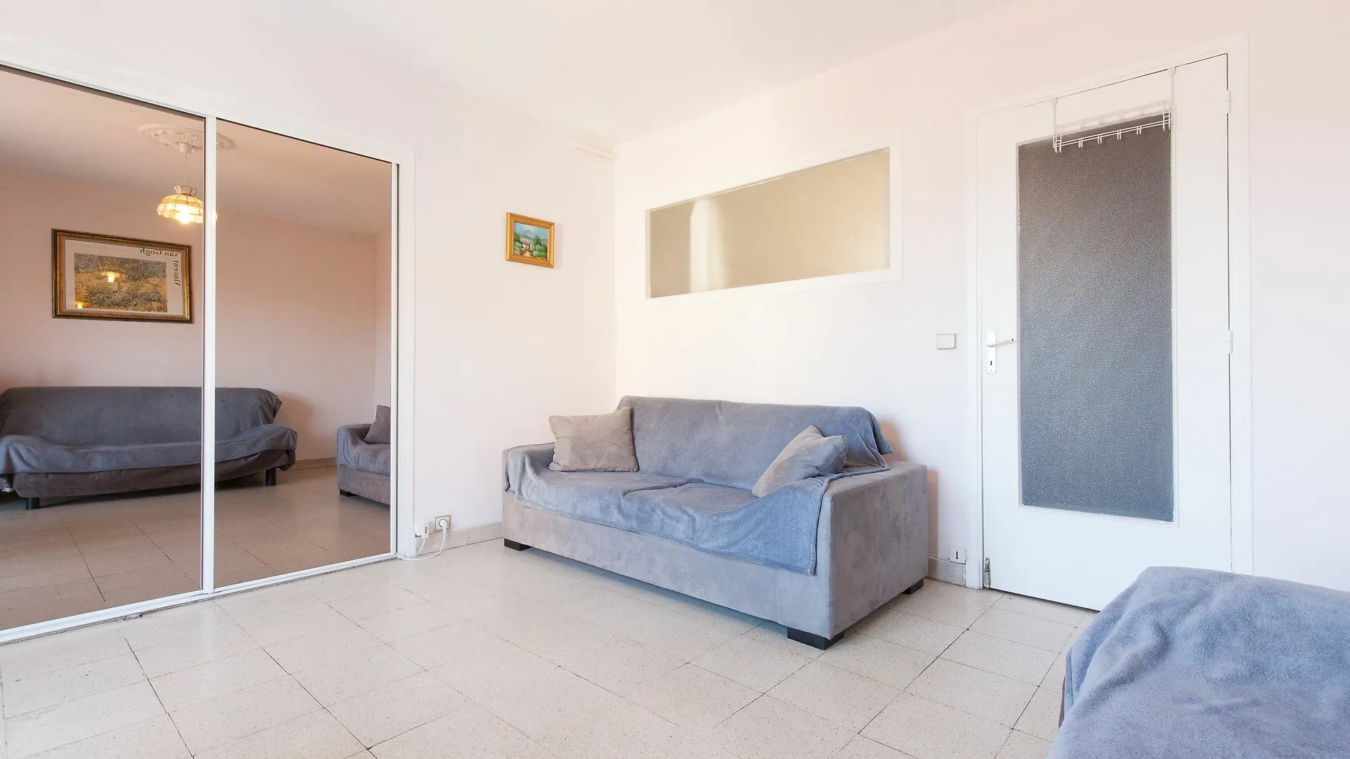 Clemenceau Yourhosthelper Cannes 0*,